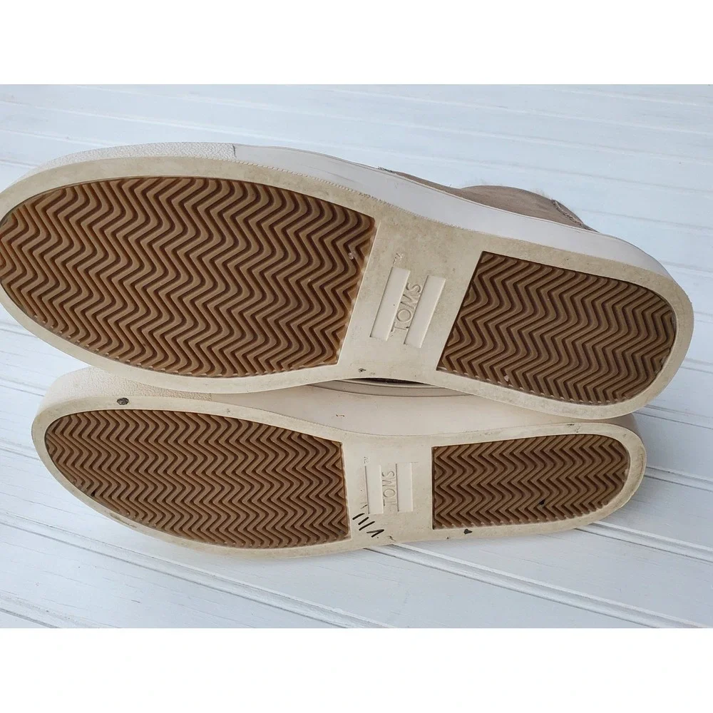 TOMS Paxton Taupe Brown Nubuck Faux Fur Lined Slip On Sneaker Boots Womens 9